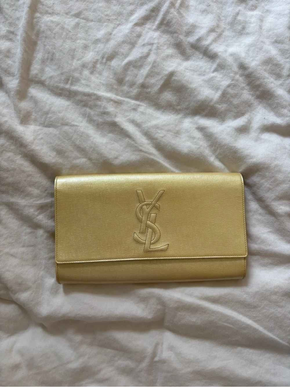 Vintage Yves Saint Laurent Belle de Jour clutch in metallic gold leather - Picture 4 of 7